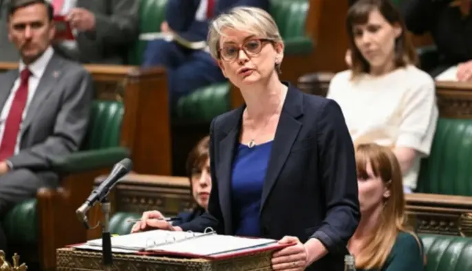 BBC: Понад 40 країн висловили готовність відновити роботу Ормузької протоки