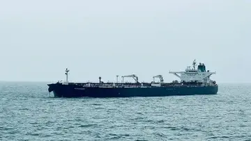 Bloomberg: танкер з іранською нафтою розвернувся дорогою до Індії