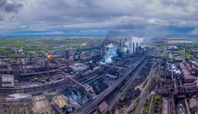 Из-за экопошлины СВАМ: АрселорМиттал Кривой Рог полностью остановил экспорт металлопродукции в ЕС и увольняет часть работников