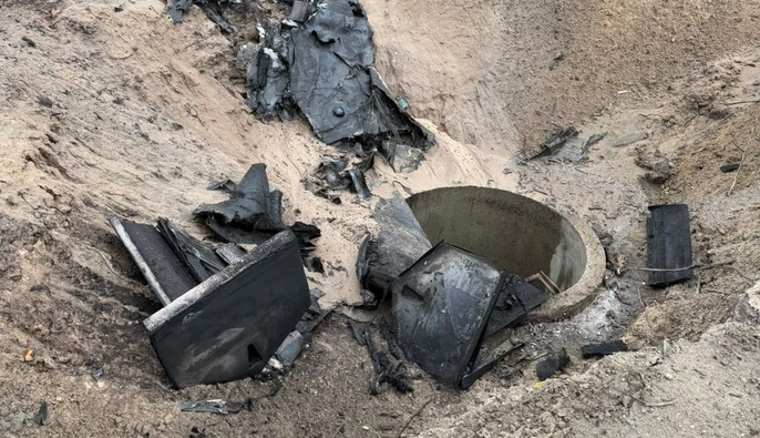 Російський дрон впав на території Національного військового кладовища