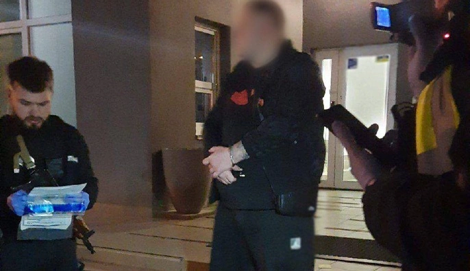 У Києві затримали чоловіка, який влаштував вночі стрілянину через конфлікт  