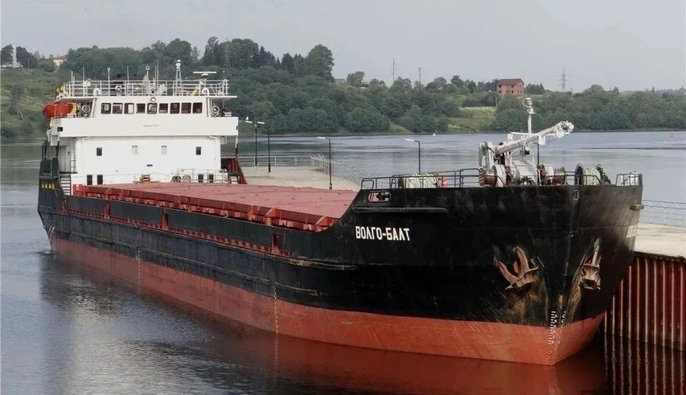 Окупанти заявили, що в Азовському морі затонуло судно з пшеницею: є загиблий та зниклі безвісти