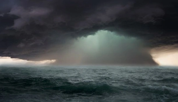 В Великобритании из-за шторма тысячи домов обесточены