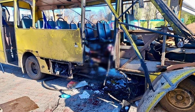 Россияне атаковали автобус в Никополе: три человека погибли, есть раненые