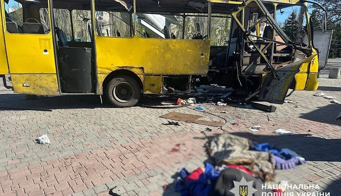 Вбивства цивільних у Нікополі та Херсоні: вбивць потрібно зупинити, – Зеленський