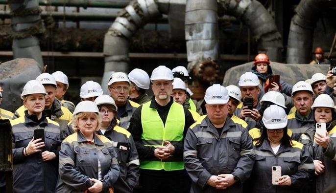 Министр энергетики отметил 36 энергетиков ДТЭК за прохождение самой сложной зимы