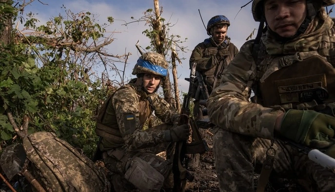 "2000 метрів до Андріївки" номінували на "Еммі": фільм Чернова претендує одразу на шість нагород