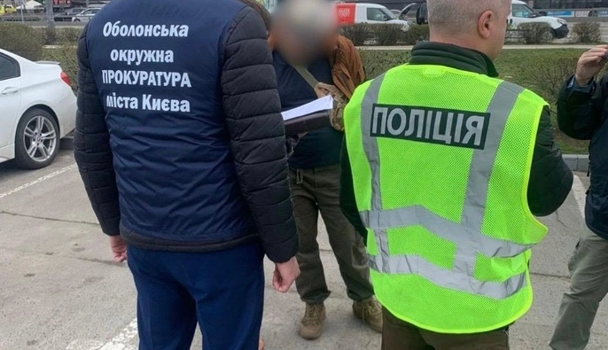 За 10 000$ до ЄС: у Києві викрили схему виїзду чоловіків за кордон