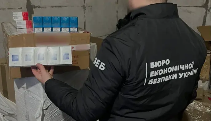 Після «перезавантаження» БЕБ тіньовий ринок сигарет сягнув 18%, завершених справ по контрабанді немає