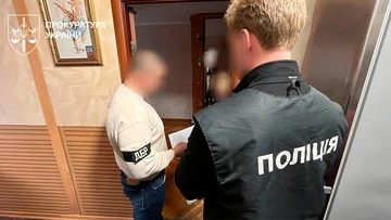 Чиновника "Укрзализныци" задержали на взятке в $100 тыс. за списание железнодорожного пути