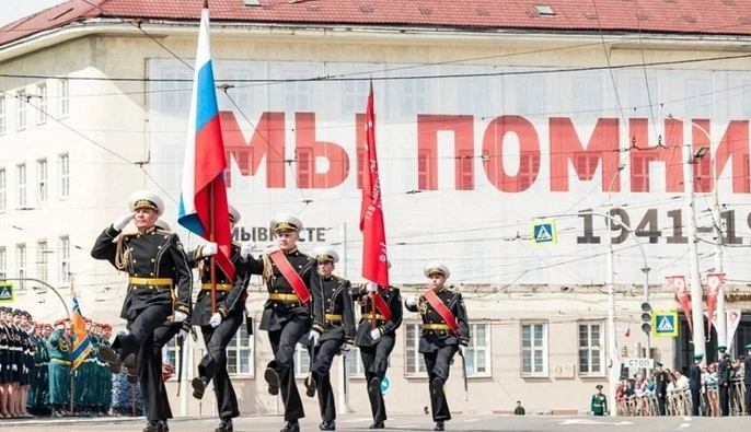 СМИ: В России заговорили об отмене парада 9 мая из-за новых дальнобойных ракет Украины