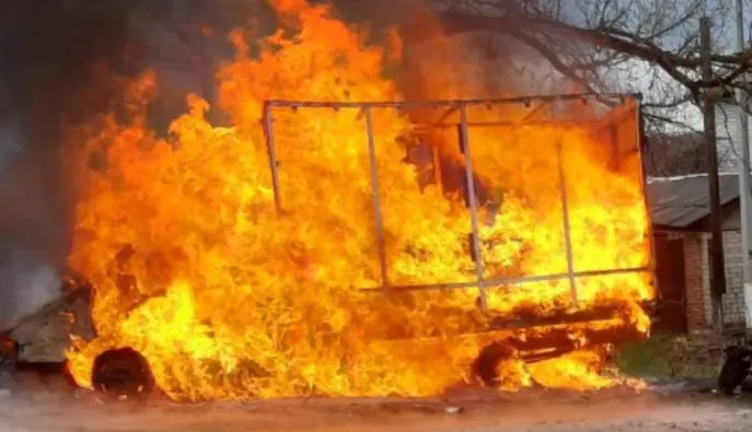 Росіяни вдарили FPV-дроном по авто на Харківщині: водій загинув  