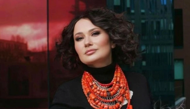 "Мелкими штучками": Елена Мозговая рассказала, как поддерживает романтику с мужем