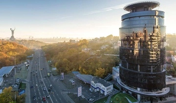 Бизнес Киева работает в условиях кадрового дефицита и нестабильной политики: эксперт рассказал детали