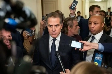 Син Байдена викликав синів Трампа на бій у клітці