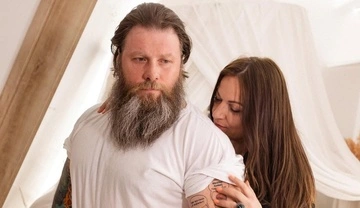 "Я покохав": актор і військовий Ращук зізнався, що пішов від дружини під час її вагітності