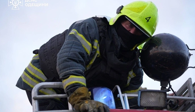 Россия продолжает наносить удары по Одесской области: поврежден резервуар