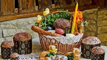 Что нужно положить в пасхальную корзину и что нельзя освящать в церкви: советы к Пасхе