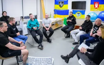 Защитник Мариуполя Кирилл Тюрнев провел тренинг по посттравматическому росту для ветеранов