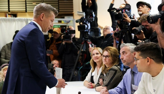 В Угорщині пройшли вибори до парламенту — за першими результатами лідирує "Тиса"