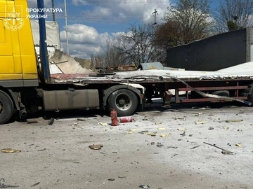 Войска РФ ударили дронами по предприятию в Дергачах: ранены пять работников