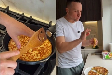 "Без лишних движений": как приготовить сырную лепешку на сковороде