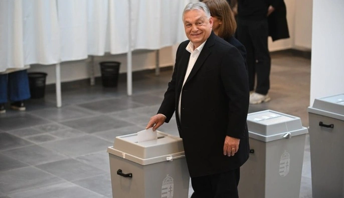 Орбан поздравил Мадяра с победой на выборах в Венгрии