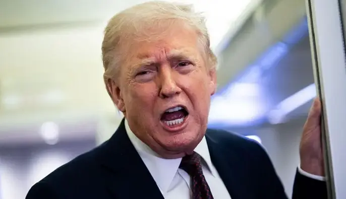 Трамп заявил о готовности уничтожить корабли Ирана на фоне блокады