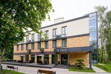 Украинцы массово ищут «как не выгореть»: центр долголетия Forest Retreat Center понял эту потребность одним из первых