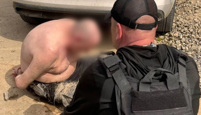 На Закарпатті затримали викрадача жінки з 3-річною дитиною — він стріляв у поліцейських