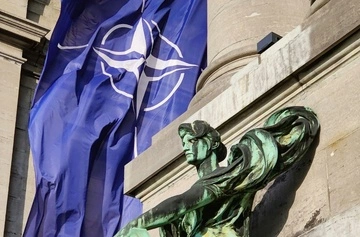 Европа разрабатывает план "Б" на случай выхода США из НАТО — WSJ