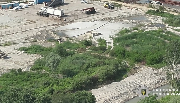 182 млн грн збитків: поліція завершила розслідування щодо незаконно видобутку піску із Дунаю