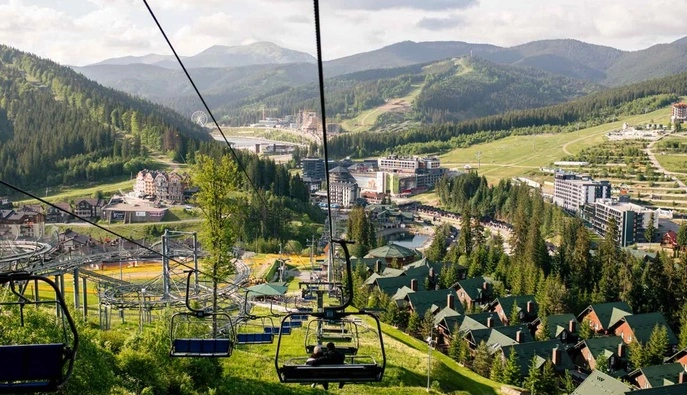 Приоритеты – соблюдение экостандартов, мониторинг воды и воздуха: курорт «Буковель» обнародовал отчет за 2025 год