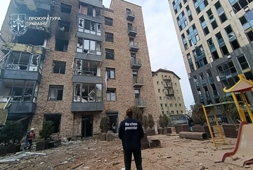 Горели дома, офисы и пансионат для престарелых: прокуратура уточнила последствия атаки на Днепр