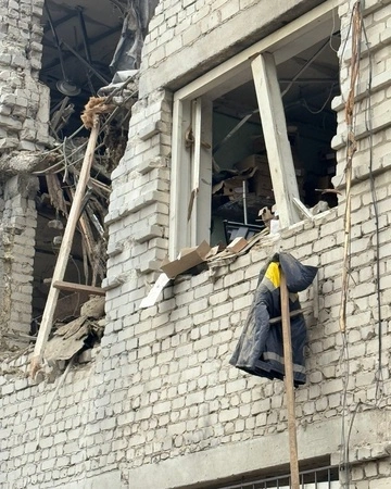 В Киеве из-за атаки РФ повреждена производственная площадка ДТЭК: пострадал работник