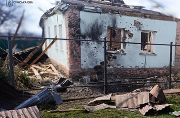 Росіяни атакували будинок у Буринській громаді на Сумщині: є поранені