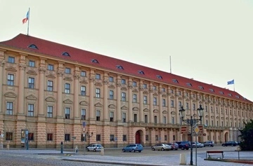 МИД Чехии вызвал российского посла из-за угроз бить по оборонным предприятиям ЕС