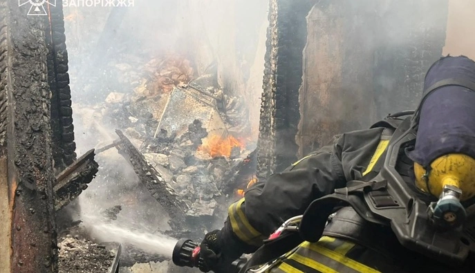 В Запорожском районе под удар попали инфраструктура и жилые дома: в РГА рассказали детали