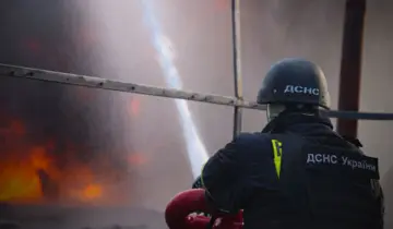 ГСЧС ликвидировала все пожары после атак РФ по Чернигову: фото