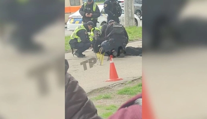 У мережі пишуть про стрілянину в Чернігові — поліція вже працює на місці події