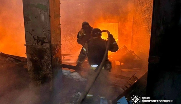 На Дніпропетровщині через російські атаки постраждали двоє людей