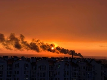 В Туапсе горит НПЗ после ночной атаки дронов