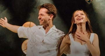 Участники хора "Гомин" обручились прямо на сцене: видео трогательного момента