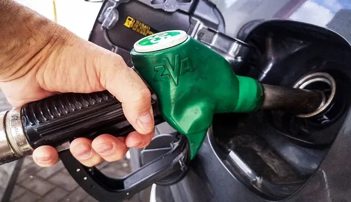 В Україні на АЗС знизилися ціни на бензин і дизельне пальне