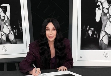 "Нарешті - бабуся": Шер дізналася про існування таємної онуки