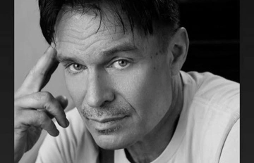 В 57 лет внезапно умер актер сериала "Район Мелроуз": семья раскрыла причину