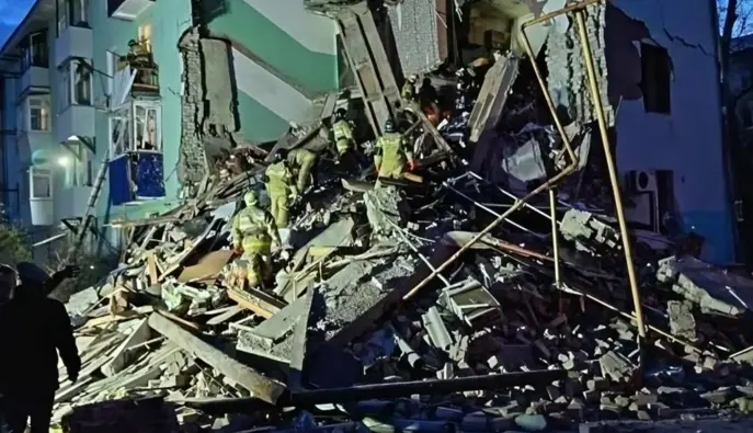 В Сызране после атаки БПЛА обрушился подъезд