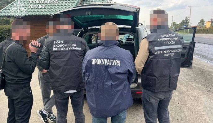 На Волыни заблокировали схему незаконного ввоза авто как гуммопомощь для ВСУ