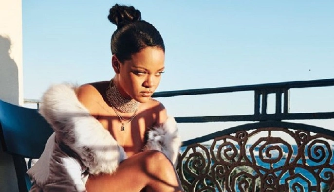 "Девушки с обложки!": Рианна очаровала художественной фотосессией для глянца