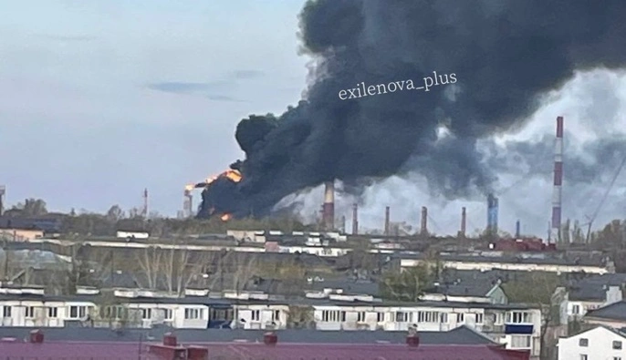 Третий за неделю российский НПЗ остановил работу после атаки беспилотников — Reuters